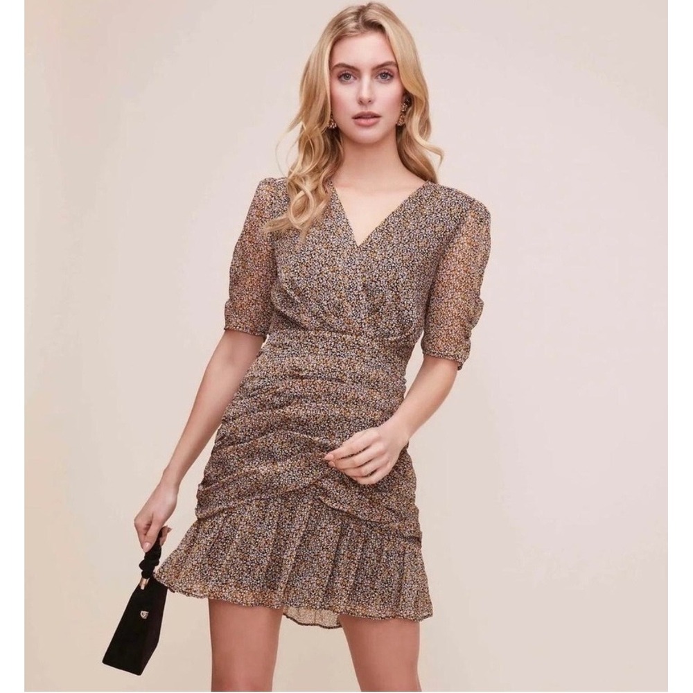 ASTR The Label Floral Ruched Mini Dress Mustard Yellow V-Neck Boho Chic Summer
